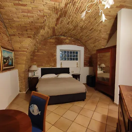 Le Colline Di Castellana