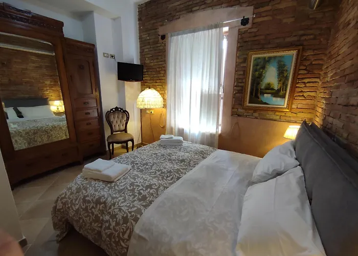 Le Colline Di Castellana Πανσιόν 3*